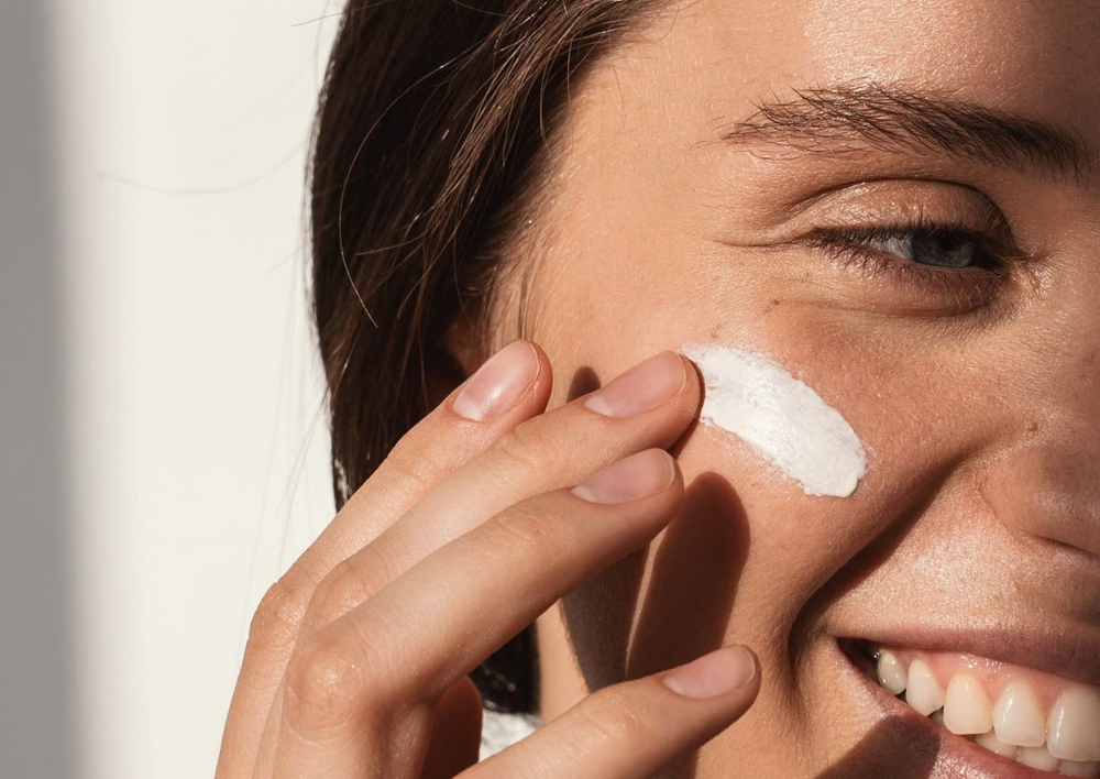 Cum să-ți menții pielea tânără și sănătoasă: secretul SPF-ului zilnic